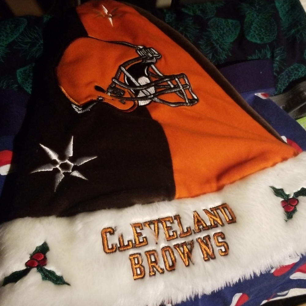 Cleveland browns Santa hat